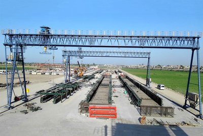 Precast-Gantry-Crane-8==870x580.jpg